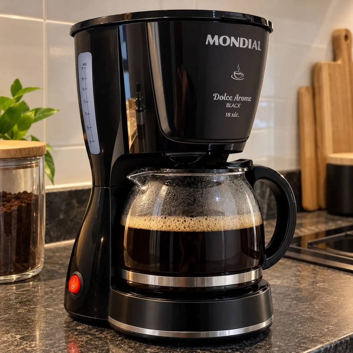 Cafeteira Elétrica Mondial Dolce Arome, Preta, 550W, 220V (C-30-18X-FB)